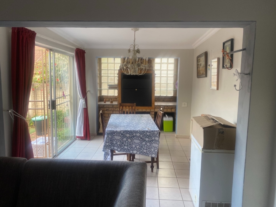 To Let 2 Bedroom Property for Rent in White River Mpumalanga