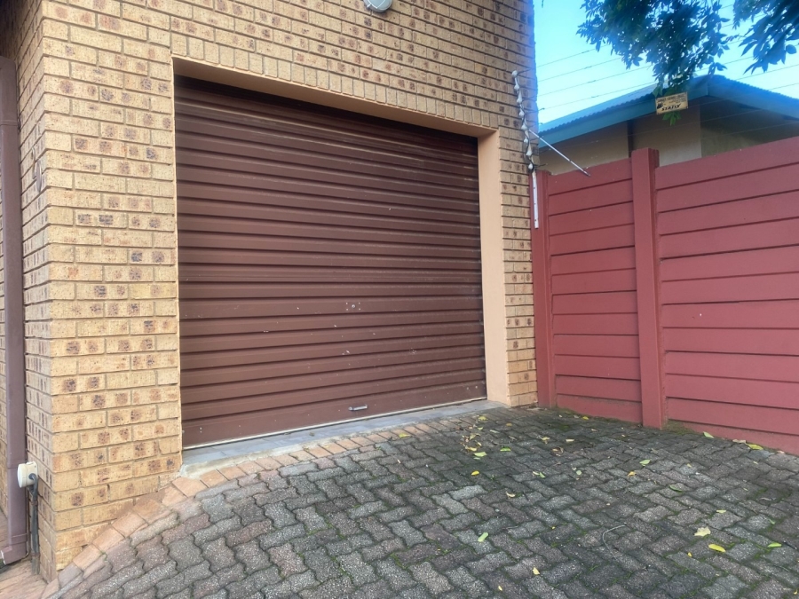 To Let 2 Bedroom Property for Rent in White River Mpumalanga