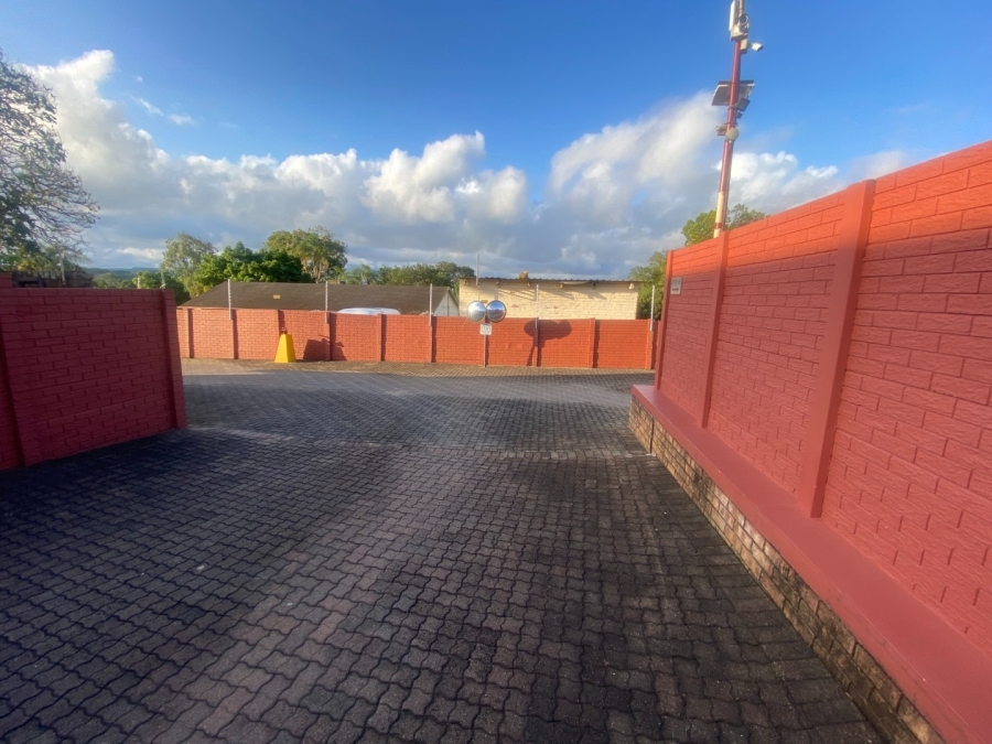 To Let 2 Bedroom Property for Rent in White River Mpumalanga