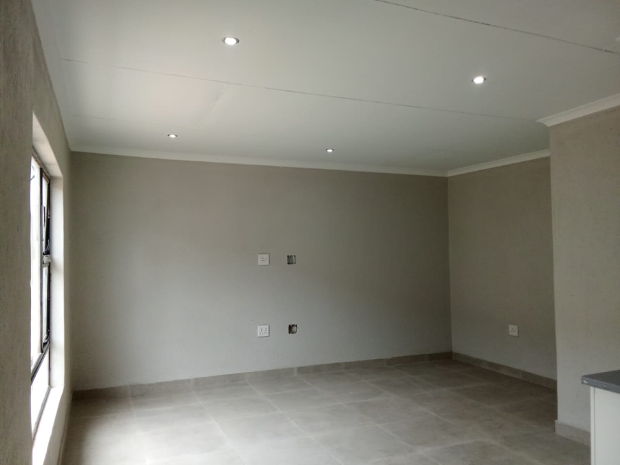 To Let 1 Bedroom Property for Rent in Msholozi Mpumalanga