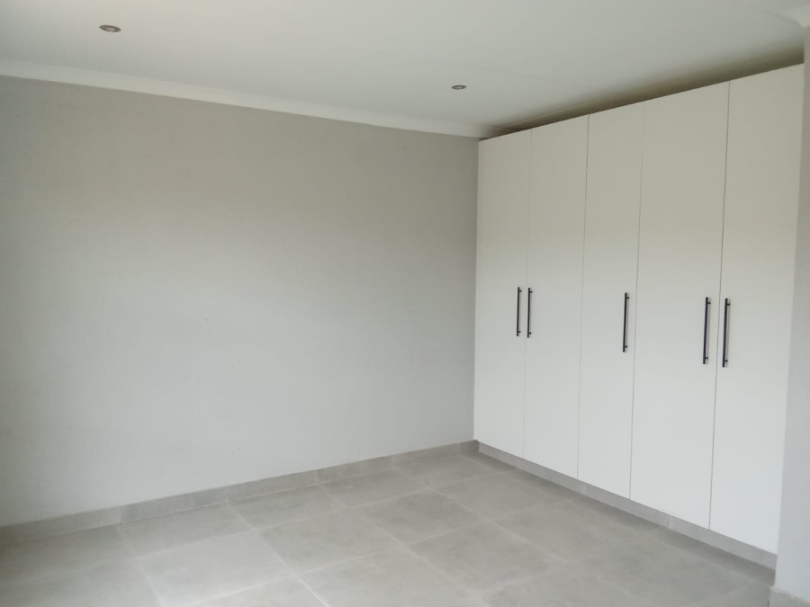 To Let 1 Bedroom Property for Rent in Msholozi Mpumalanga