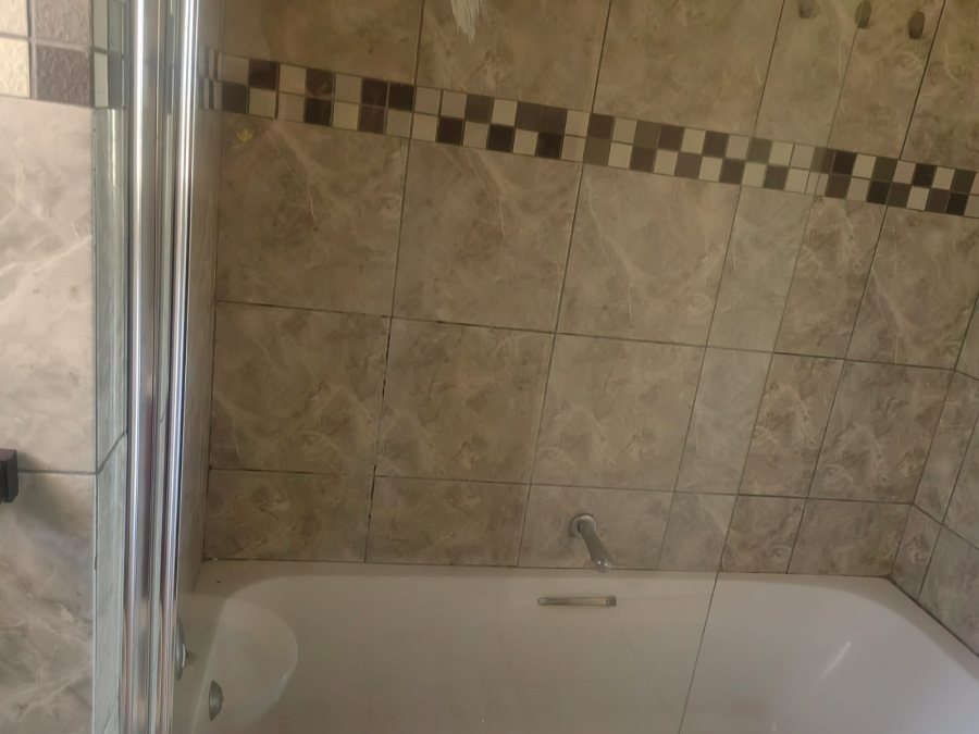 To Let 2 Bedroom Property for Rent in Nelspruit Mpumalanga