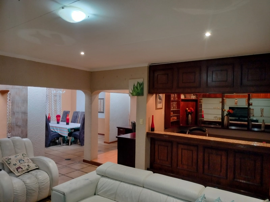 To Let 4 Bedroom Property for Rent in Steiltes Mpumalanga