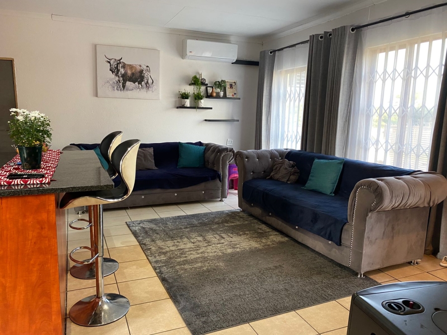 3 Bedroom Property for Sale in Jackaroo A H Mpumalanga