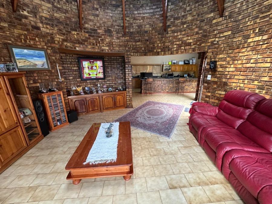 4 Bedroom Property for Sale in Nelspruit Ext 13 Mpumalanga