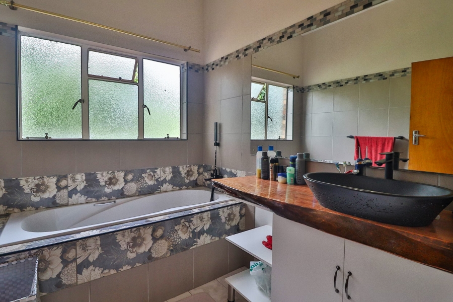 4 Bedroom Property for Sale in Nelspruit Ext 13 Mpumalanga