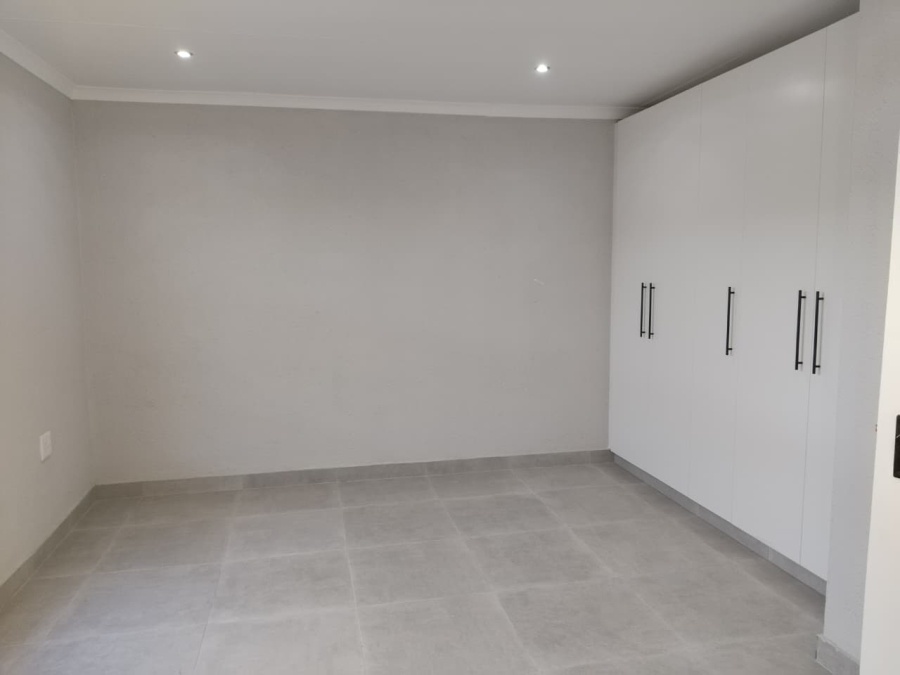 To Let 1 Bedroom Property for Rent in Msholozi Mpumalanga