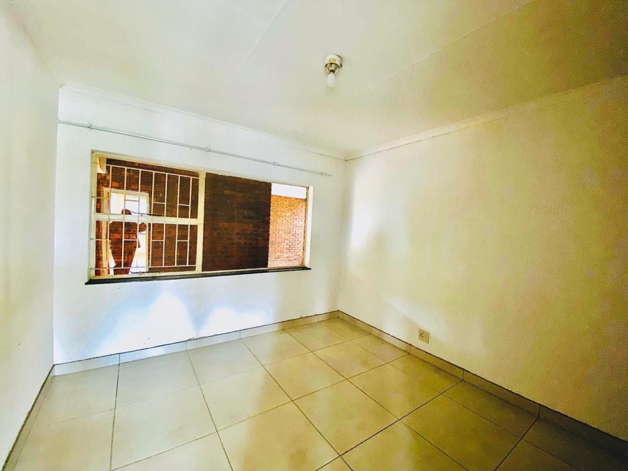 To Let 2 Bedroom Property for Rent in White River Mpumalanga