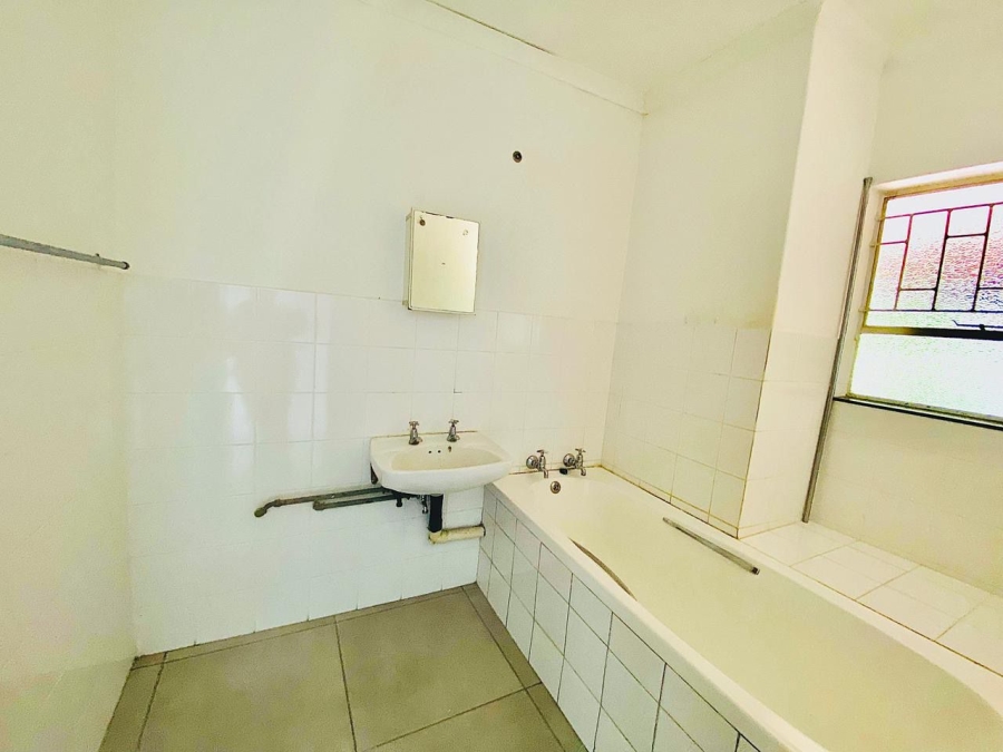 To Let 2 Bedroom Property for Rent in White River Mpumalanga