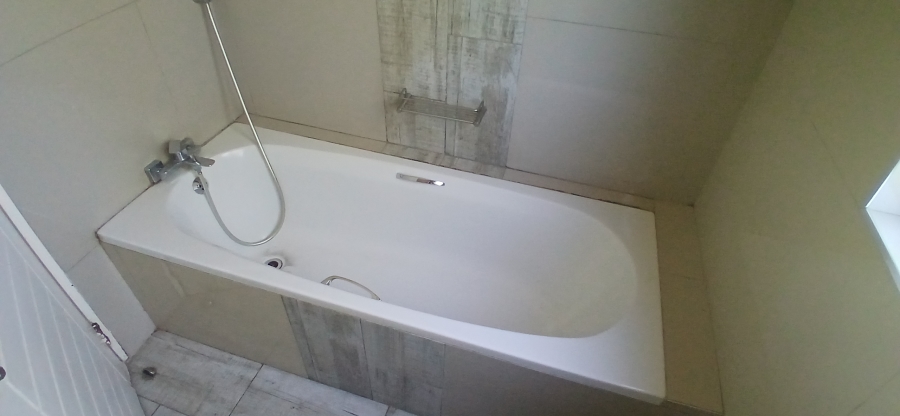 To Let 2 Bedroom Property for Rent in Riverside Park Mpumalanga