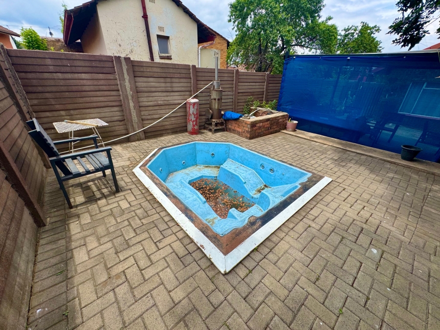 5 Bedroom Property for Sale in Tasbet Park Ext 1 Mpumalanga