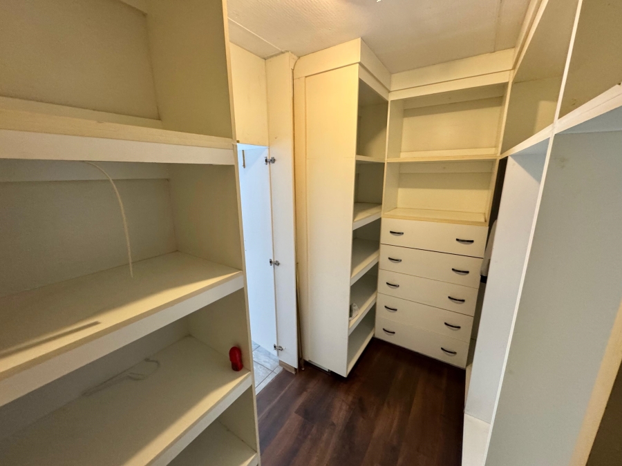 5 Bedroom Property for Sale in Tasbet Park Ext 1 Mpumalanga