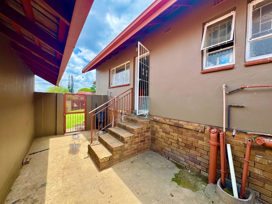 5 Bedroom Property for Sale in Tasbet Park Ext 1 Mpumalanga