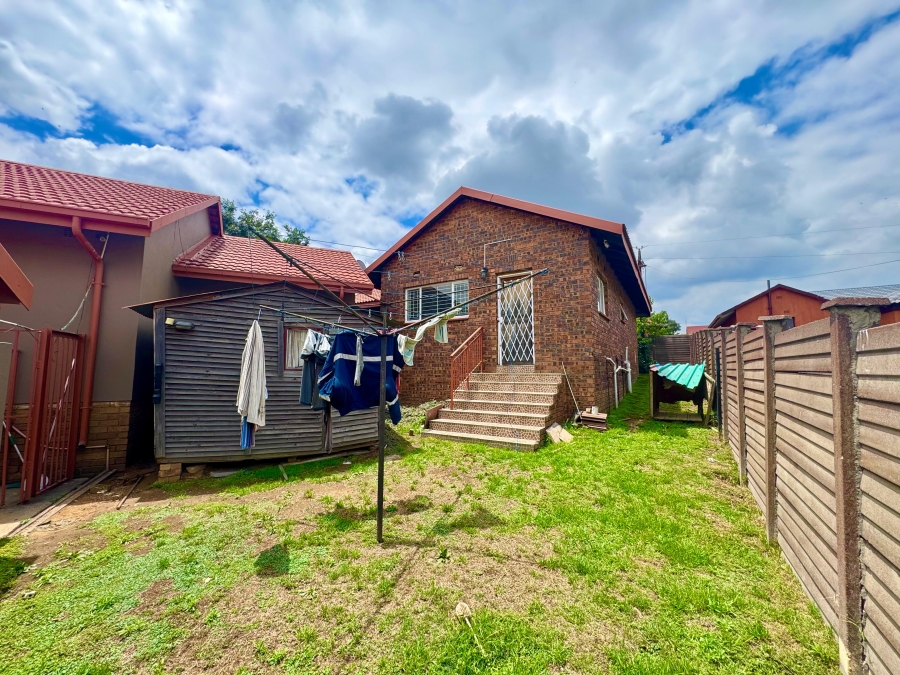 5 Bedroom Property for Sale in Tasbet Park Ext 1 Mpumalanga