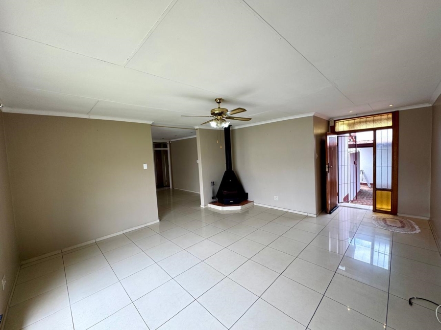 3 Bedroom Property for Sale in Kruinpark Mpumalanga