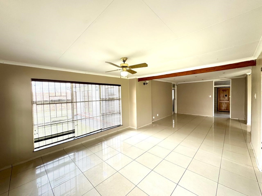 3 Bedroom Property for Sale in Kruinpark Mpumalanga