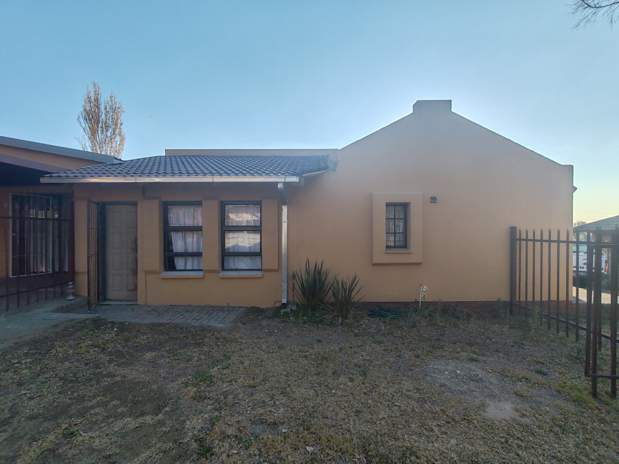 6 Bedroom Property for Sale in Secunda Mpumalanga