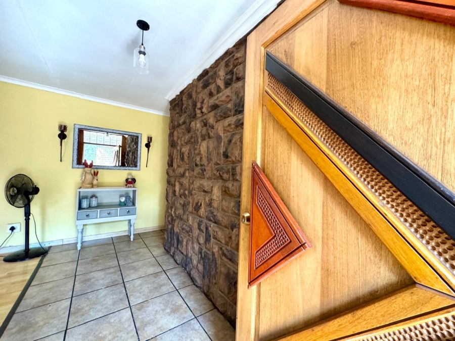 4 Bedroom Property for Sale in Kruinpark Mpumalanga