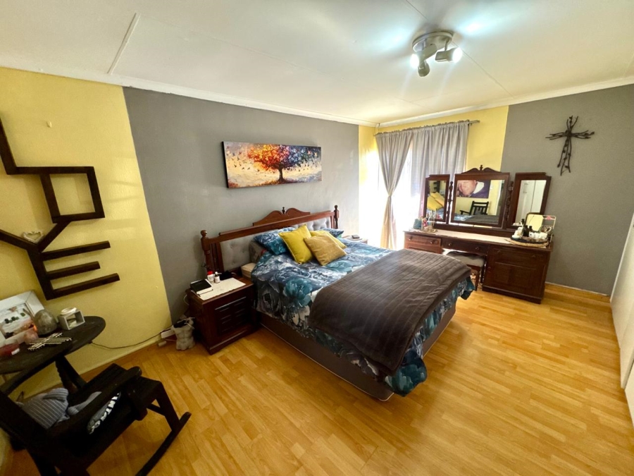 4 Bedroom Property for Sale in Kruinpark Mpumalanga