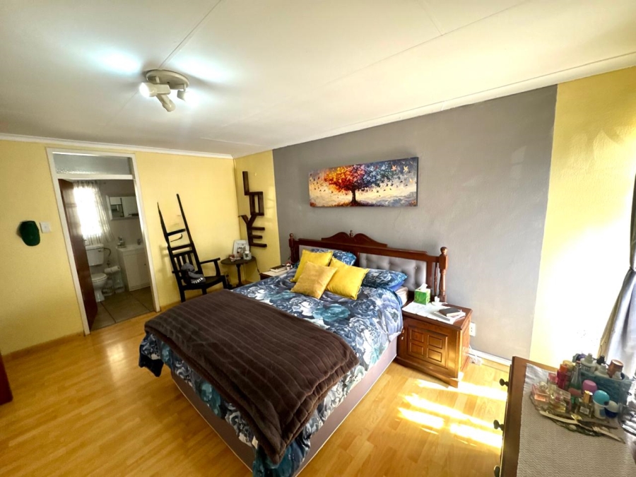 4 Bedroom Property for Sale in Kruinpark Mpumalanga