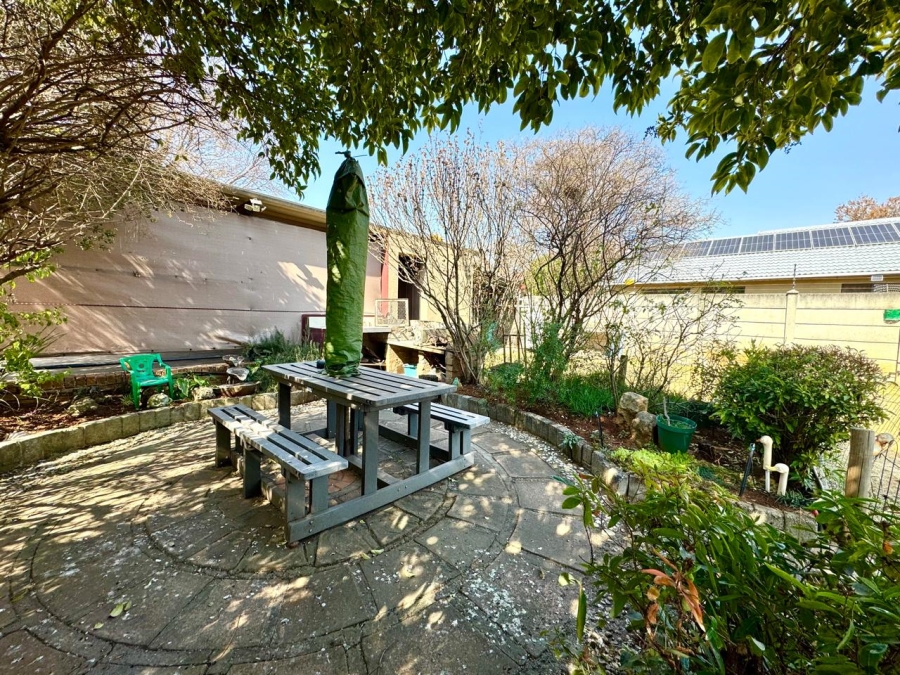 4 Bedroom Property for Sale in Kruinpark Mpumalanga