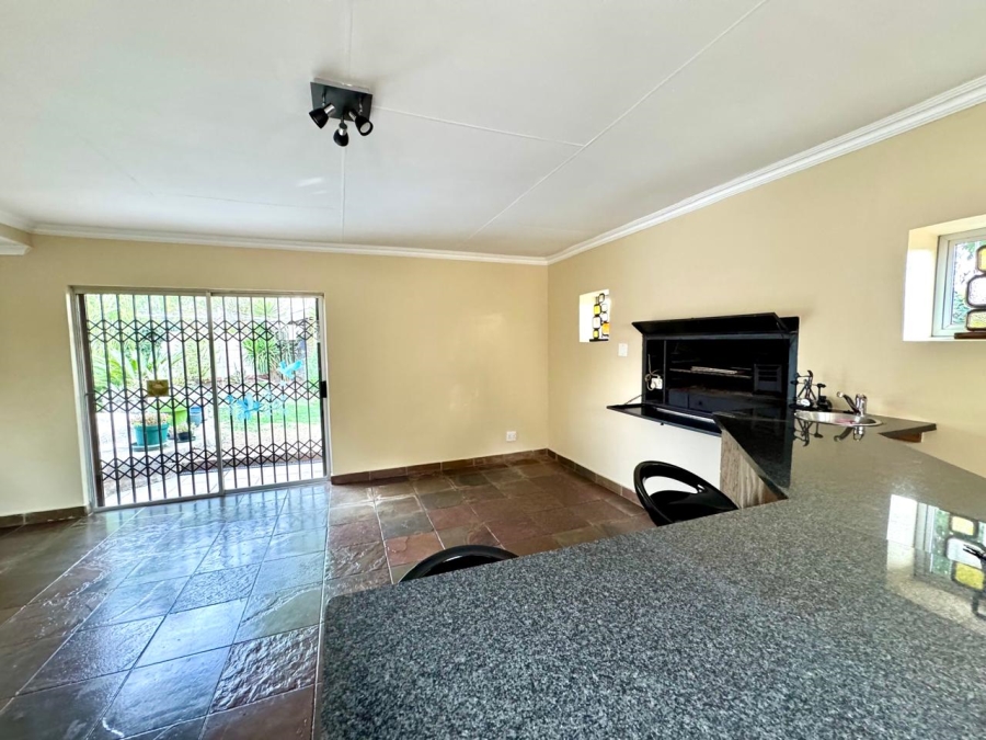 6 Bedroom Property for Sale in Kruinpark Mpumalanga