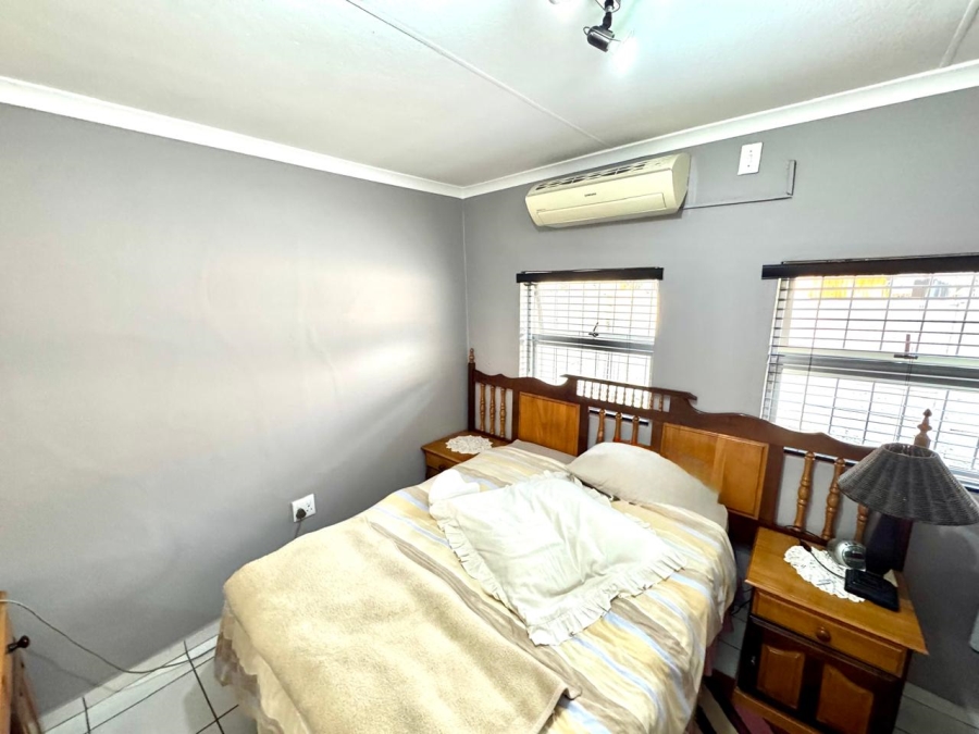 6 Bedroom Property for Sale in Kruinpark Mpumalanga