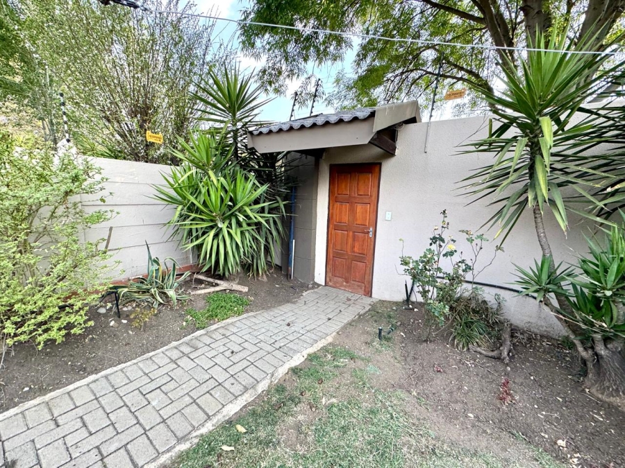 6 Bedroom Property for Sale in Kruinpark Mpumalanga