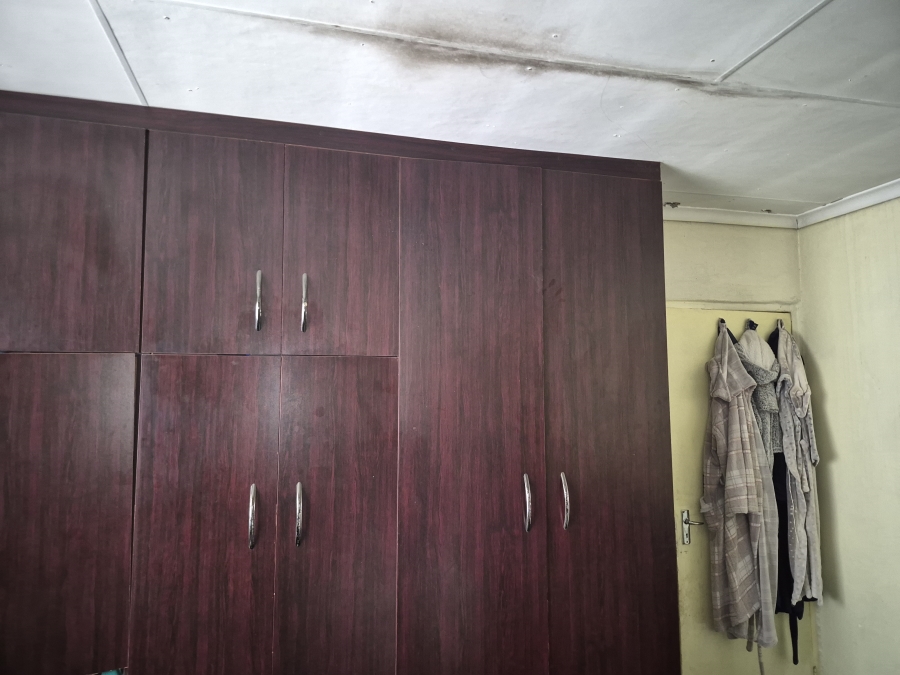 2 Bedroom Property for Sale in Embalenhle Mpumalanga