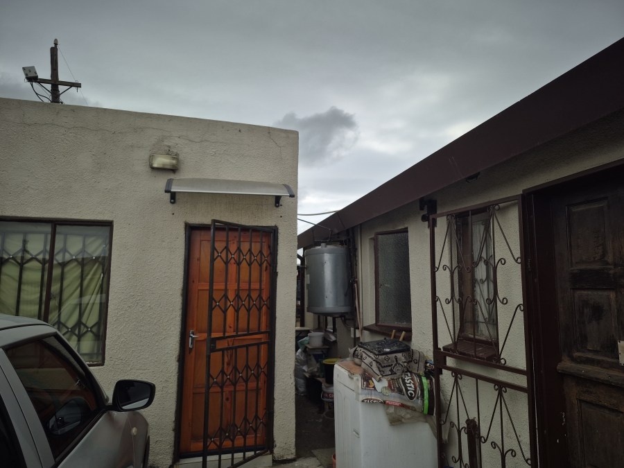 2 Bedroom Property for Sale in Embalenhle Mpumalanga