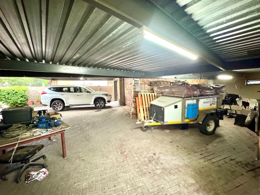 4 Bedroom Property for Sale in Sunset Park Mpumalanga