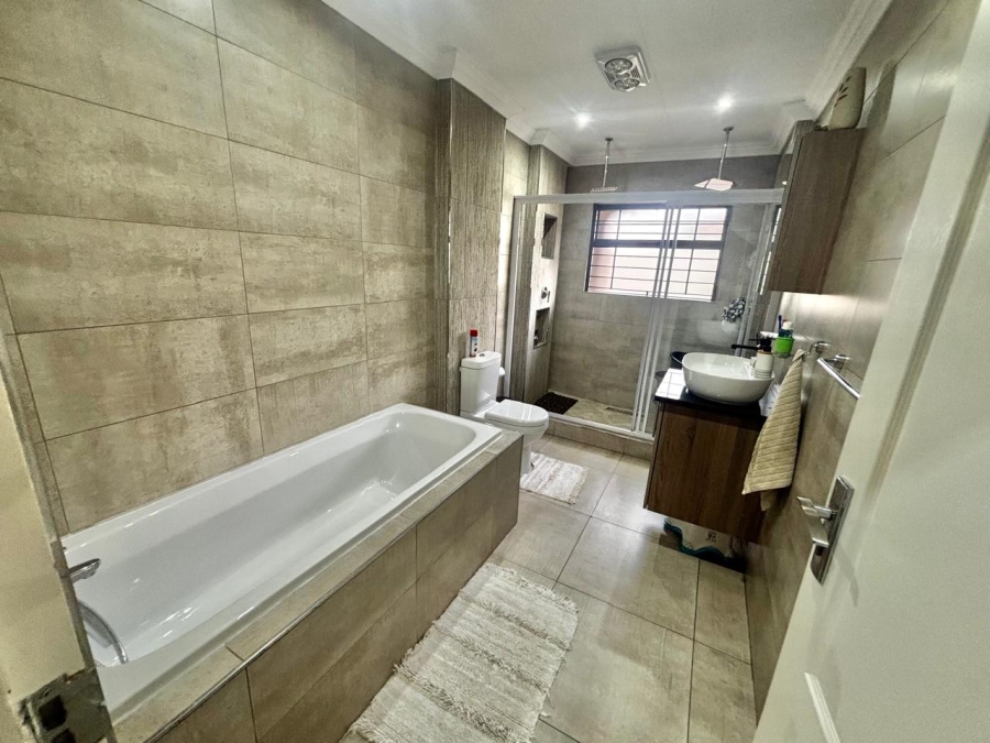 3 Bedroom Property for Sale in Noordrand Mpumalanga