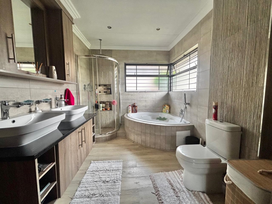 3 Bedroom Property for Sale in Noordrand Mpumalanga