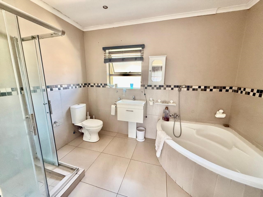 3 Bedroom Property for Sale in Noordrand Mpumalanga
