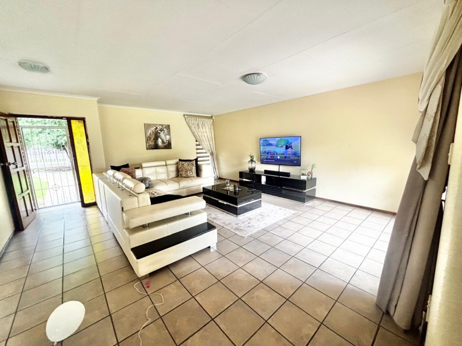 4 Bedroom Property for Sale in Kruinpark Mpumalanga