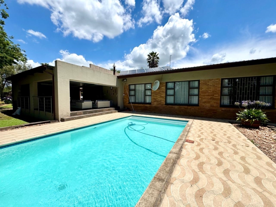 4 Bedroom Property for Sale in Trichardt Mpumalanga