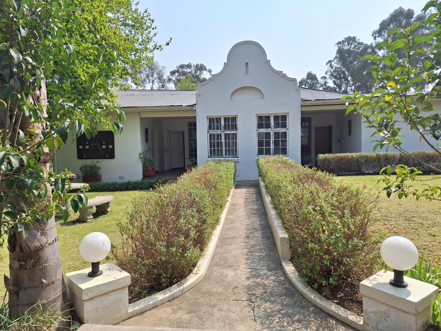 6 Bedroom Property for Sale in Volksrust Mpumalanga