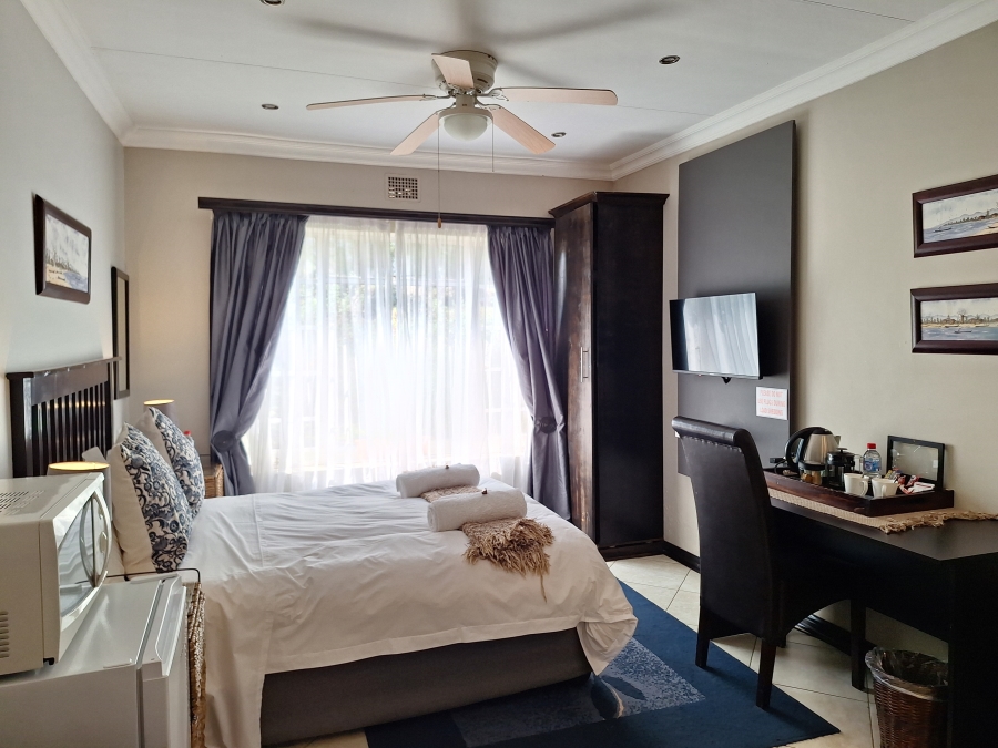 6 Bedroom Property for Sale in Volksrust Mpumalanga