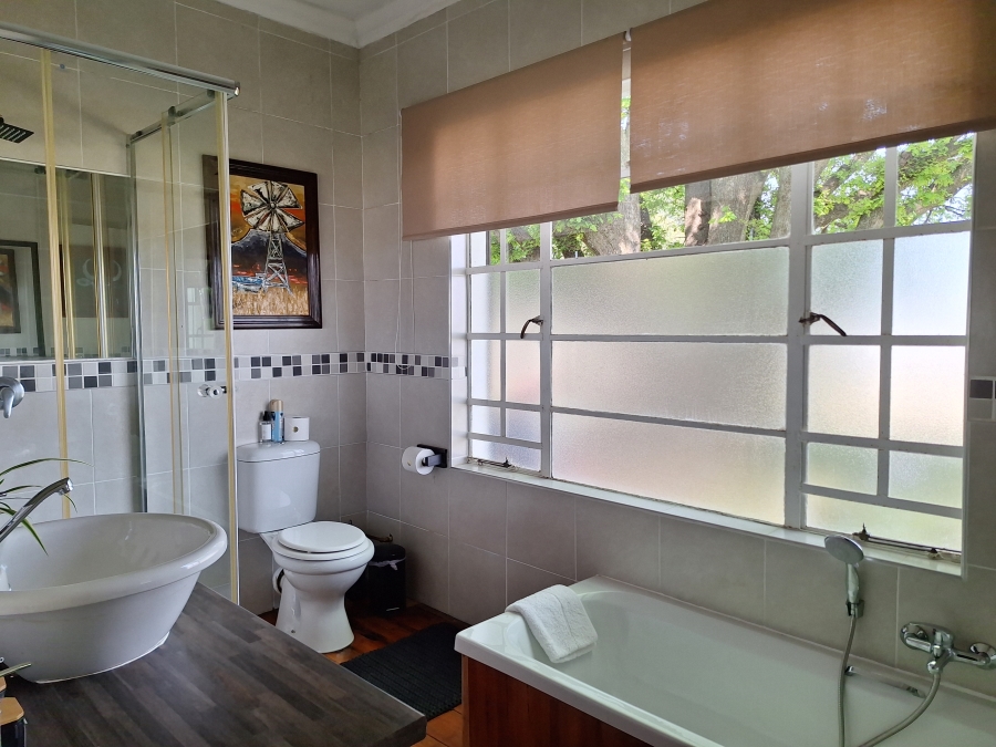 6 Bedroom Property for Sale in Volksrust Mpumalanga