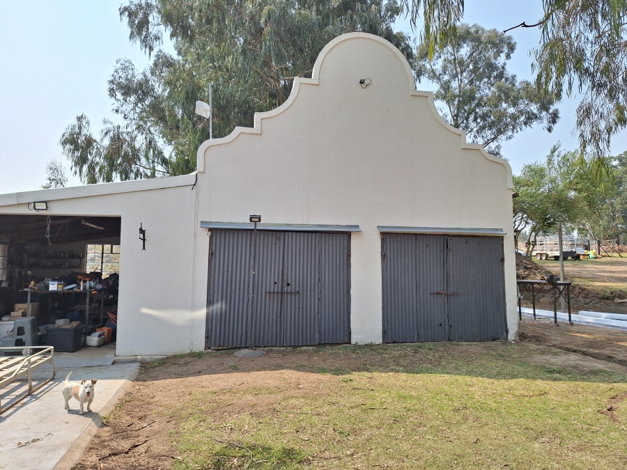 6 Bedroom Property for Sale in Volksrust Mpumalanga