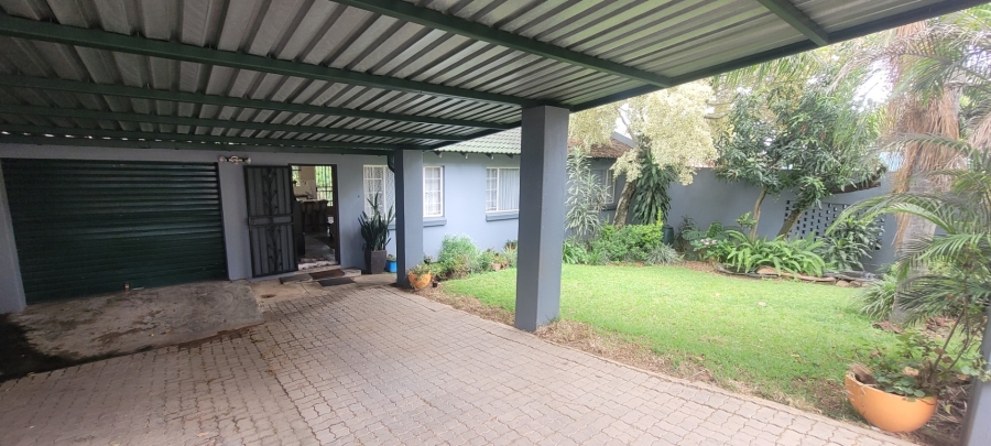 To Let 3 Bedroom Property for Rent in West Acres Mpumalanga