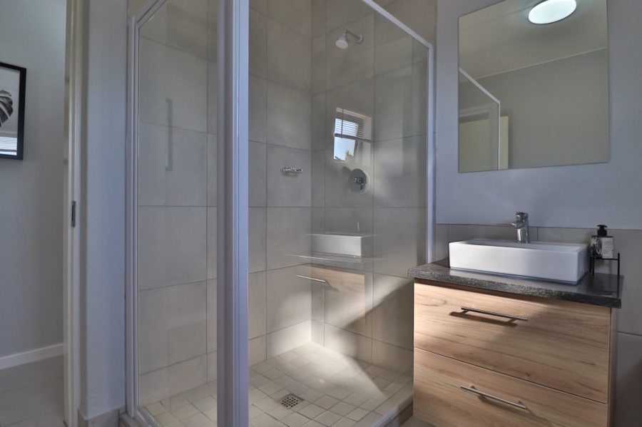 To Let 2 Bedroom Property for Rent in West Acres Mpumalanga