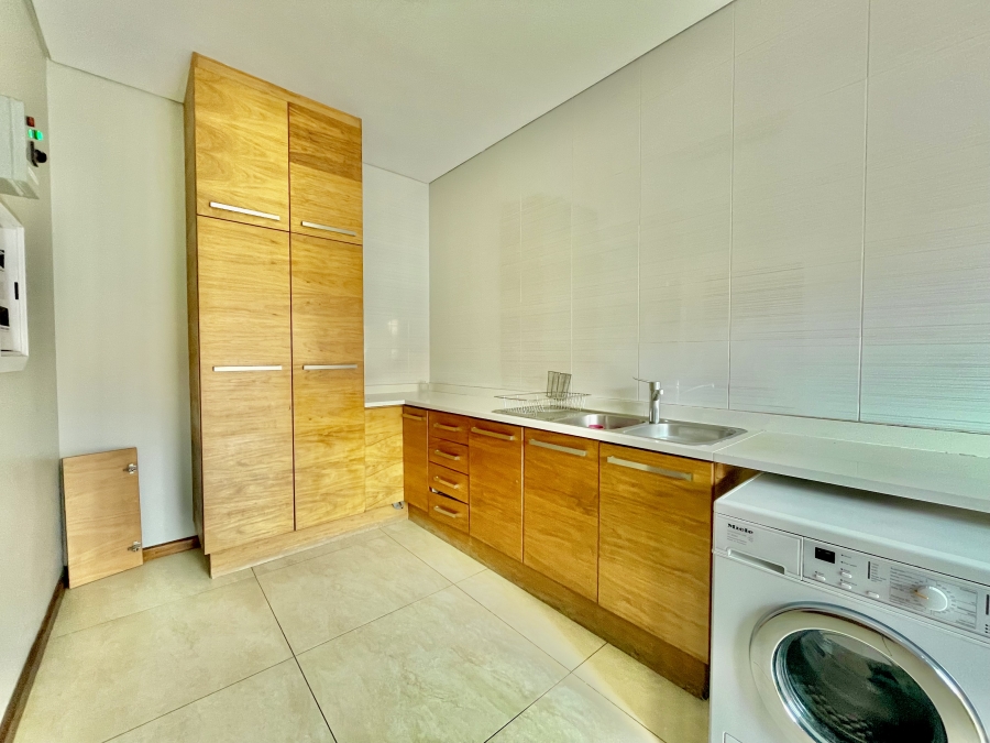 5 Bedroom Property for Sale in Secunda Mpumalanga