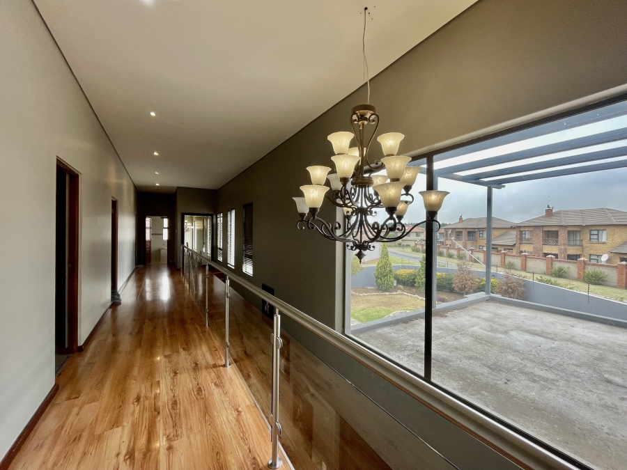 5 Bedroom Property for Sale in Secunda Mpumalanga