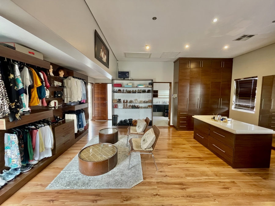 5 Bedroom Property for Sale in Secunda Mpumalanga