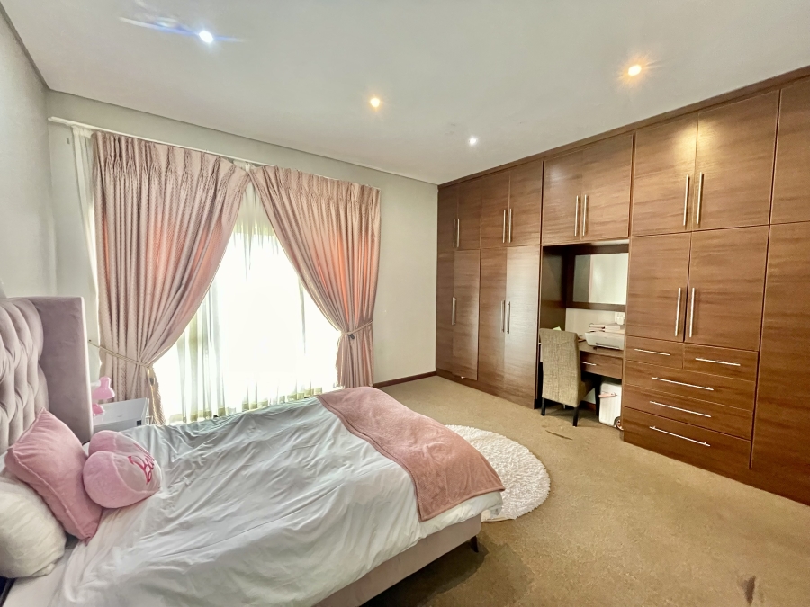 5 Bedroom Property for Sale in Secunda Mpumalanga