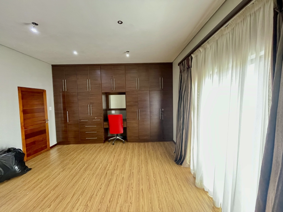 5 Bedroom Property for Sale in Secunda Mpumalanga