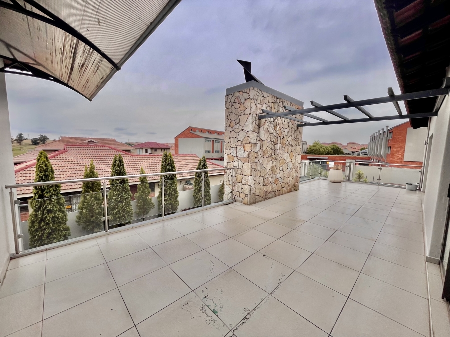 5 Bedroom Property for Sale in Secunda Mpumalanga