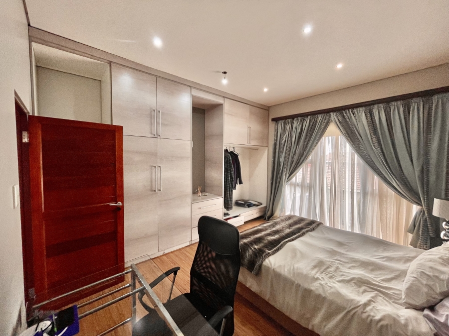 5 Bedroom Property for Sale in Secunda Mpumalanga