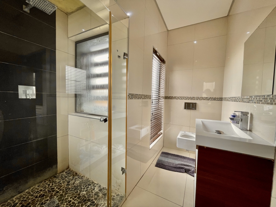 5 Bedroom Property for Sale in Secunda Mpumalanga